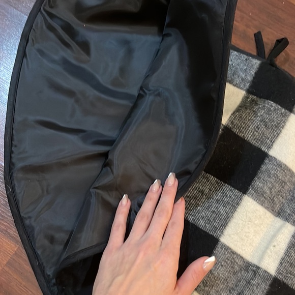 Tree Skirt - Picture 4 of 4